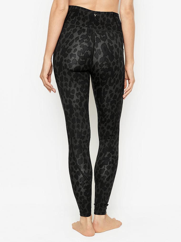 Essential Core Legging - Victoria's 