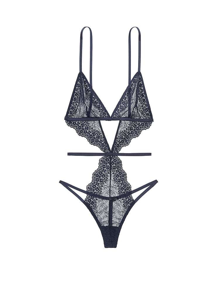 VictoriasSecret Chantilly Lace Plunge Teddy. 3 VictoriasSecret Chantilly Lace Plunge Teddy. 3