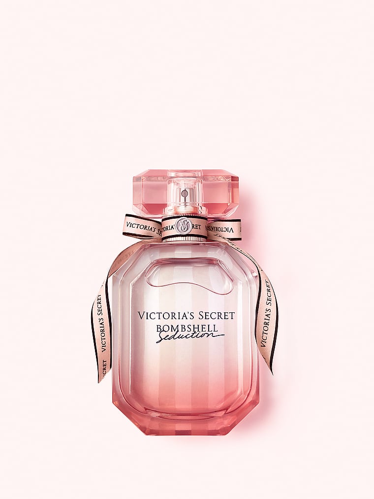 Victoria Secret Secret Bombshell quyến rũ Eau de Parfum, offModelFront, 1 trong 3