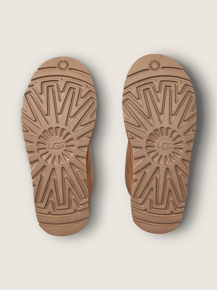 UGG® Neumel Boots, Chestnut, detail, 3 of 3