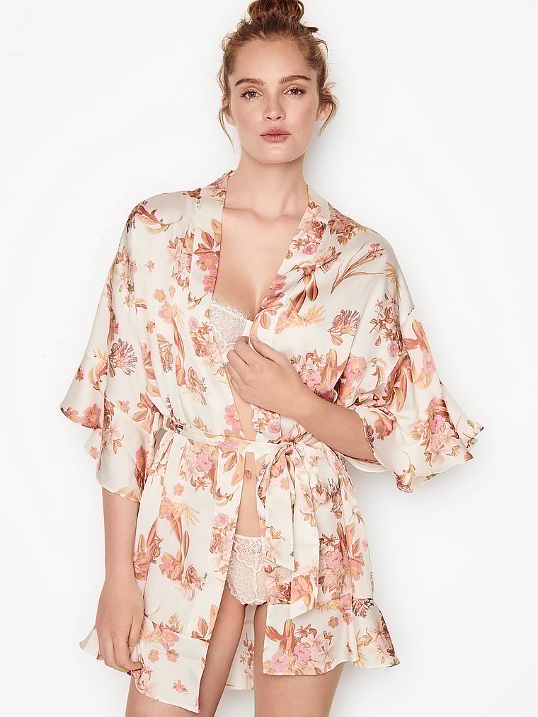 Flounce Satin Kimono 原價美金69.50 現價40