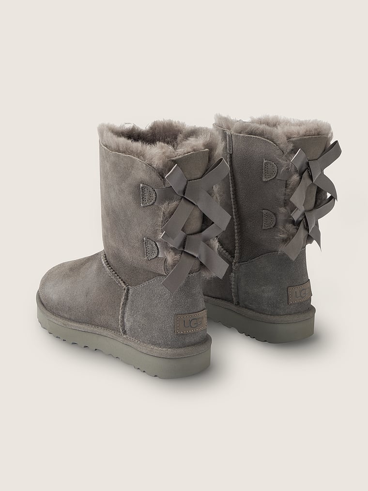 pink bailey bow ugg boots