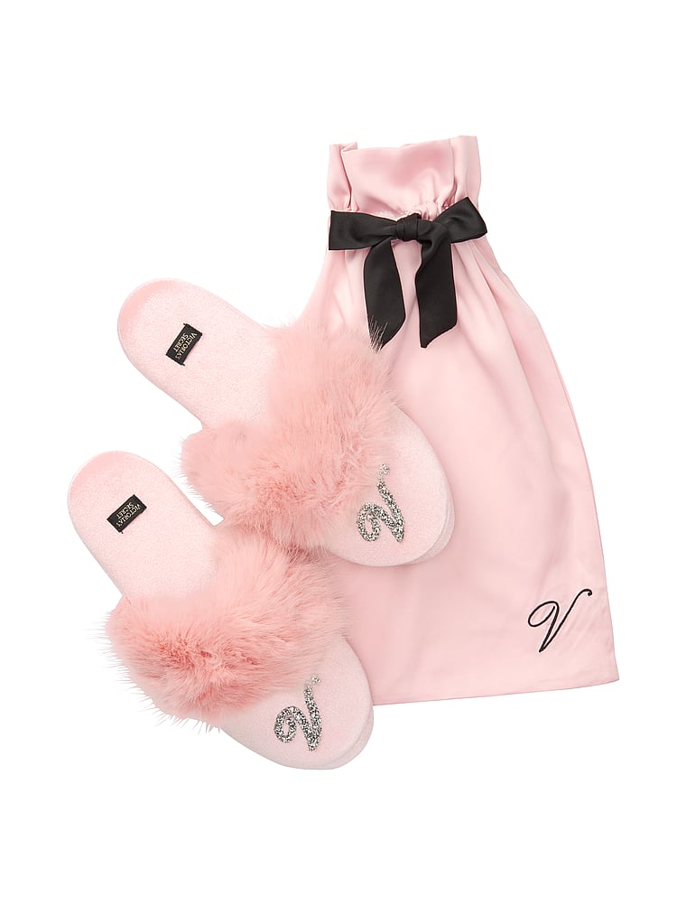 VictoriasSecret Velvet Logo Slippers. 2