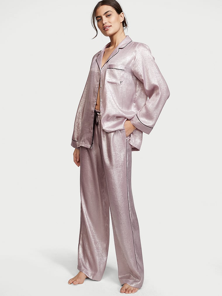 a long Satin cozy Pajama with pink foil color and chest pocket is the perfect gift for you mom