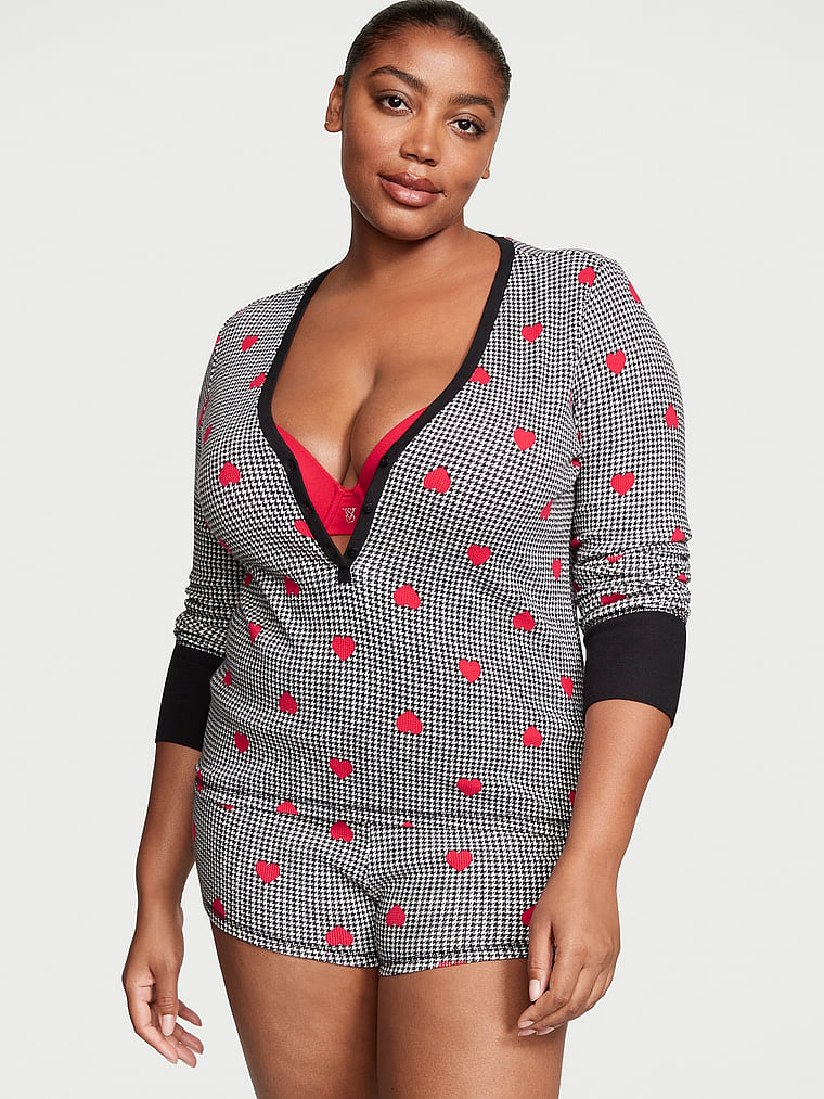 Victoria's Secret, Victoria's Secret Thermal Short Pajama Set, Houndstooth Heart, onModelFront, 1 of 3 Brianna is 5'10" and wears XL/Long
