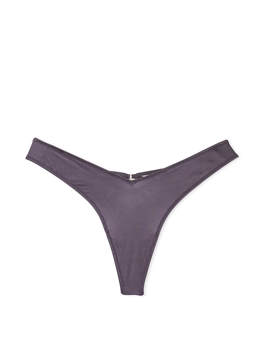 Victoria's secret Thong underwear women Size Medium (pack of 4+1