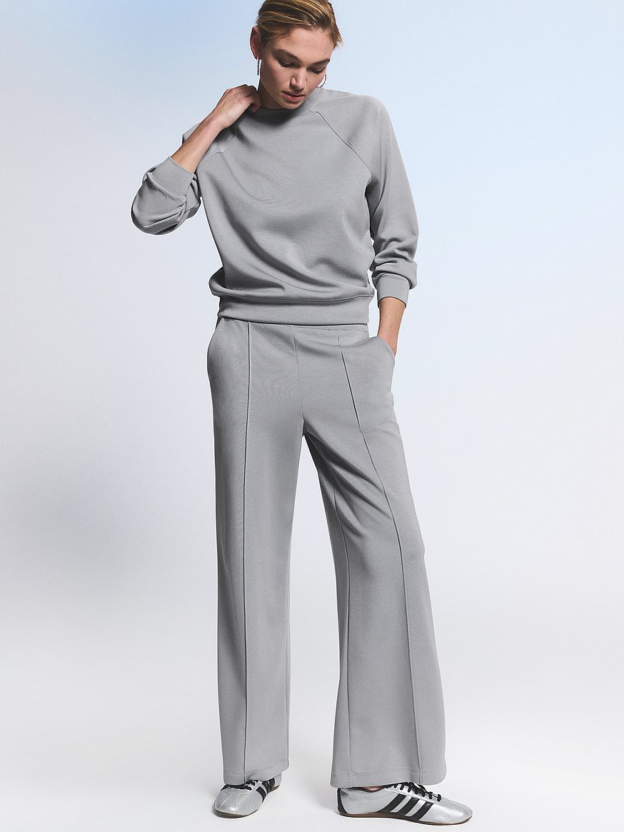 VSX Winter Featherweight Knit 2-Piece Lounge Set