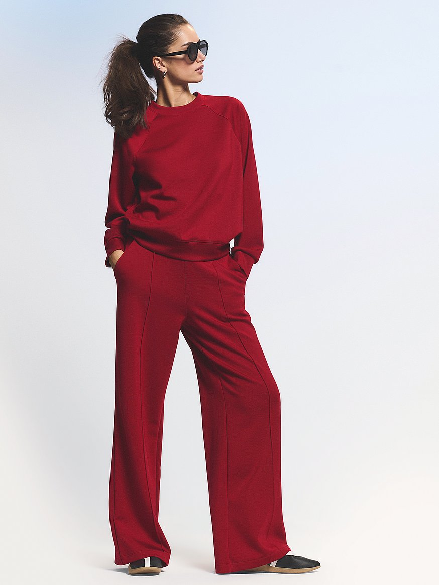 VSX Winter Featherweight Knit 2-Piece Lounge Set